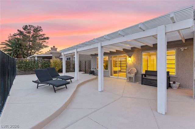 2900 Crown Ridge Drive, Las Vegas, NV 89134