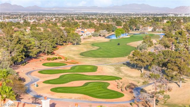 2900 Crown Ridge Drive, Las Vegas, NV 89134