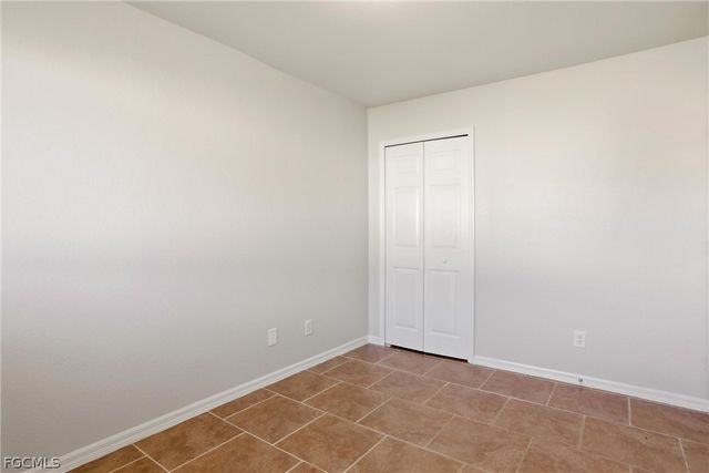 2607 30th ST SW, Lehigh Acres, FL 33976