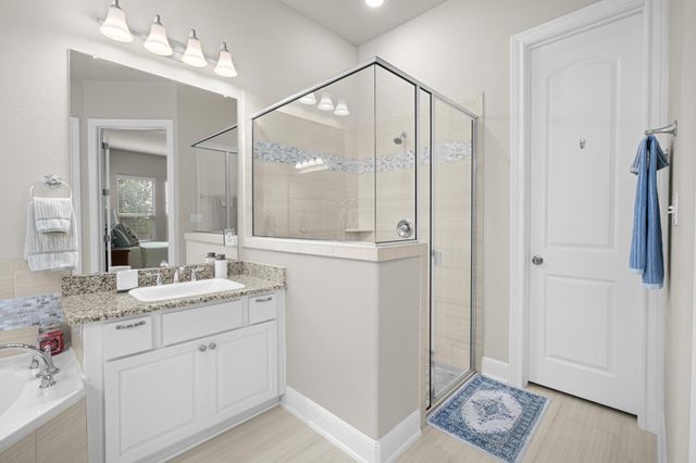611 Founders RDG, Dripping Springs, TX 78620
