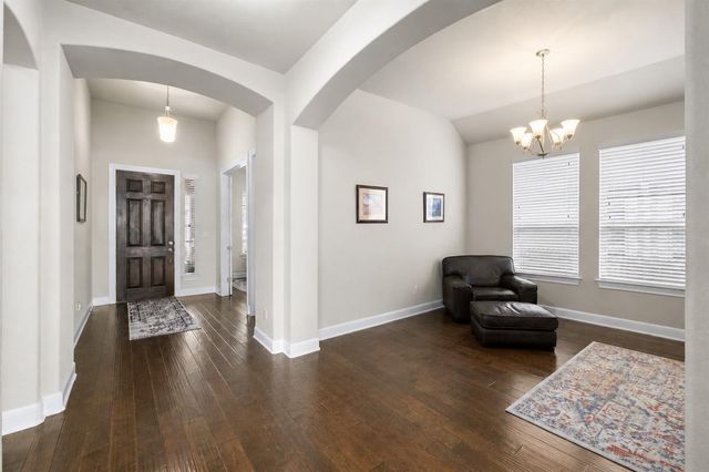 611 Founders RDG, Dripping Springs, TX 78620
