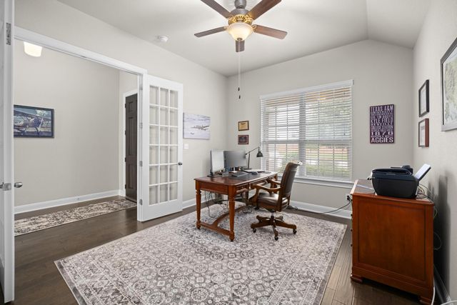 611 Founders RDG, Dripping Springs, TX 78620