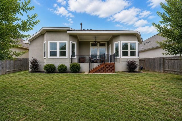 611 Founders RDG, Dripping Springs, TX 78620