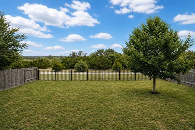 611 Founders RDG, Dripping Springs, TX 78620