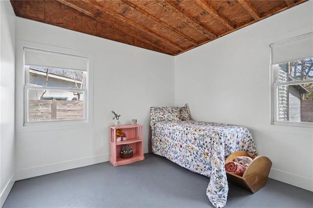 1516 Powers Street, Lawrence, KS 66044