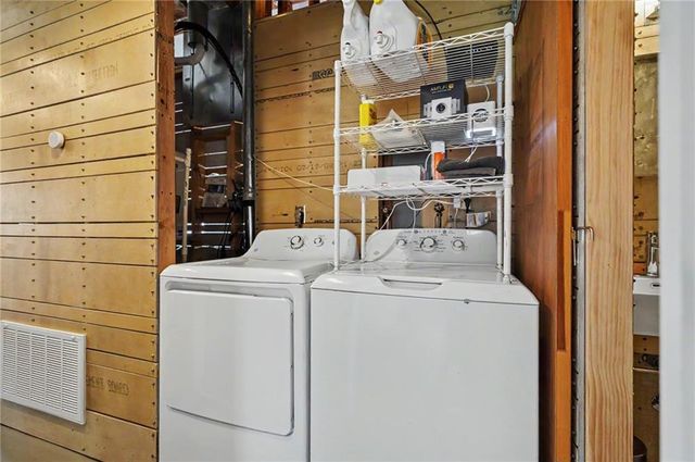 1516 Powers Street, Lawrence, KS 66044