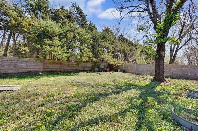 1516 Powers Street, Lawrence, KS 66044