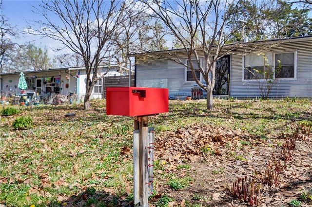 1516 Powers Street, Lawrence, KS 66044