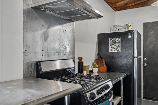 1516 Powers Street, Lawrence, KS 66044