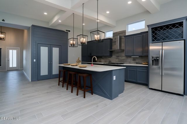 7380 MULE TEAM Drive, El Paso, TX 79911