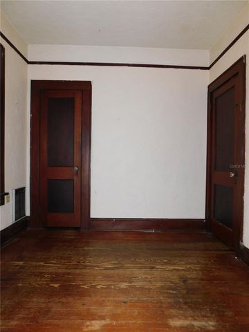 302 NW 14TH AVENUE, Gainesville, FL 32601