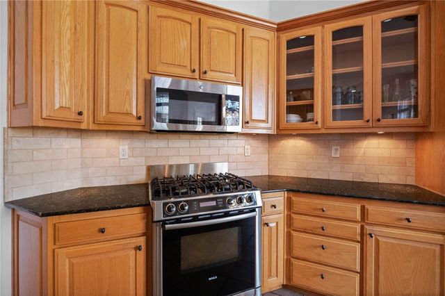 4413 Arlington Drive, Rogers, AR 72758