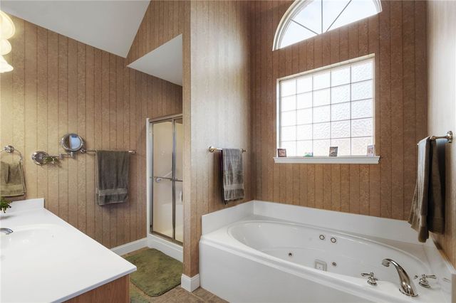 4413 Arlington Drive, Rogers, AR 72758