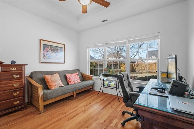 4413 Arlington Drive, Rogers, AR 72758