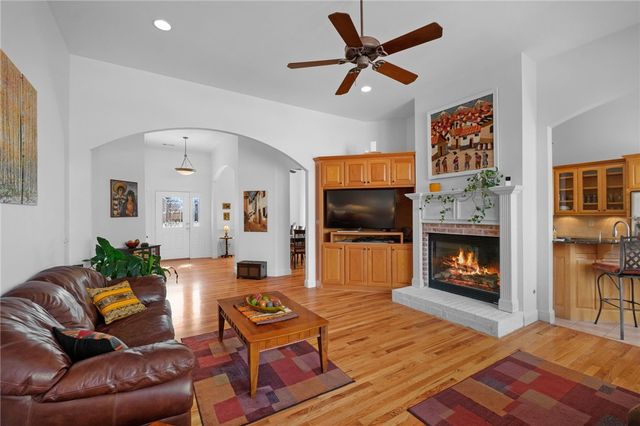 4413 Arlington Drive, Rogers, AR 72758