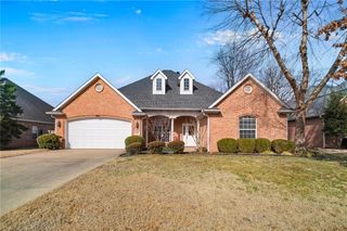 4413 Arlington Drive, Rogers, AR 72758