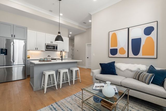 4 Franklin Street 202, Boston, MA 02134