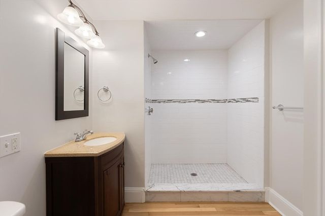 149 College Ave 1, Somerville, MA 02144