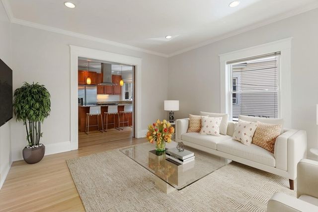 149 College Ave 1, Somerville, MA 02144