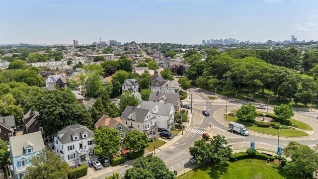 149 College Ave 1, Somerville, MA 02144