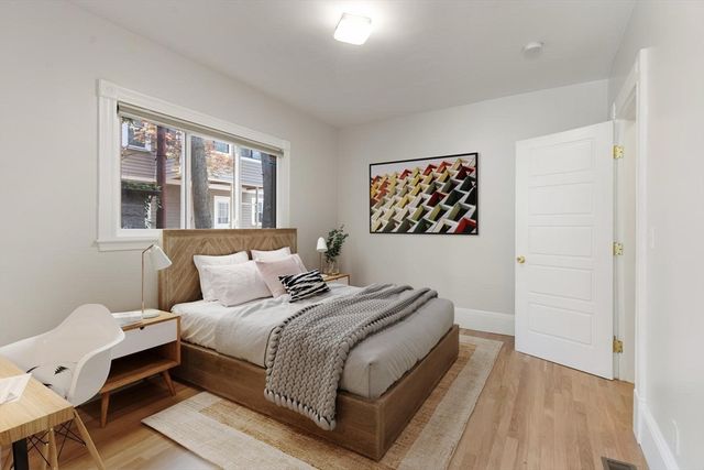 149 College Ave 1, Somerville, MA 02144