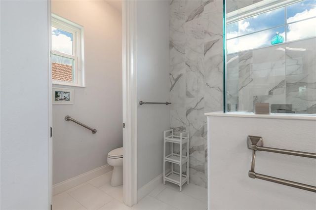 2816 E VENETIAN LAKE CIRCLE, New Smyrna Beach, FL 32168