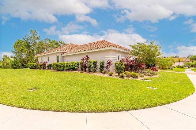 2816 E VENETIAN LAKE CIRCLE, New Smyrna Beach, FL 32168