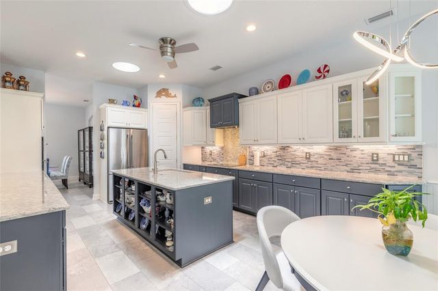 2816 E VENETIAN LAKE CIRCLE, New Smyrna Beach, FL 32168