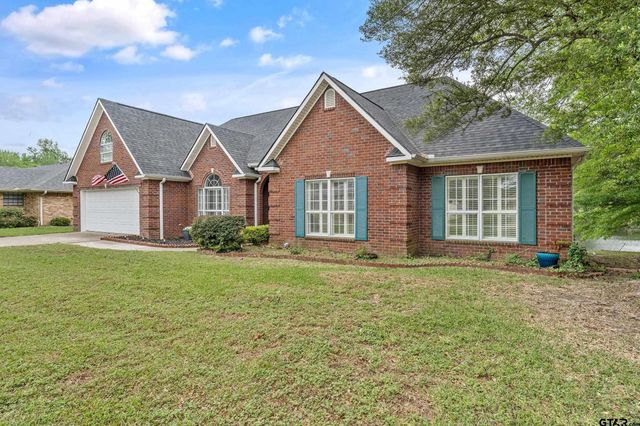 233 Lakeside Place, Mineola, TX 75773