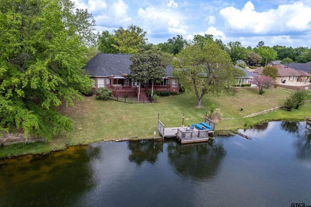 233 Lakeside Place, Mineola, TX 75773