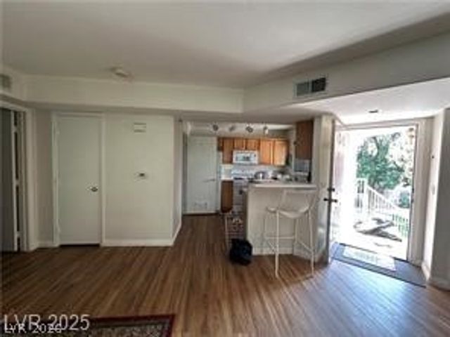 4555 East Sahara Avenue 260, Las Vegas, NV 89104