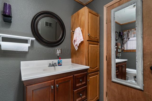 2702 S Highland Street, Amarillo, TX 79103