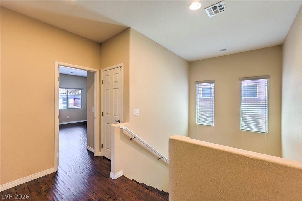 Image 17 of property listing at 9559 Vega Carpio Avenue, Las Vegas, NV 89178