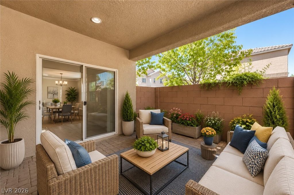 Image 8 of property listing at 9559 Vega Carpio Avenue, Las Vegas, NV 89178