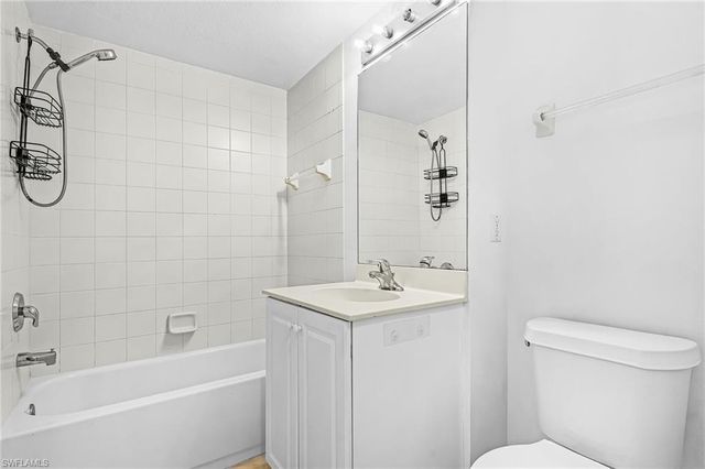 4209 Liron AVE 101, Fort Myers, FL 33916