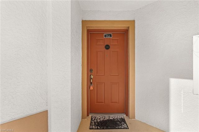 4209 Liron AVE 101, Fort Myers, FL 33916