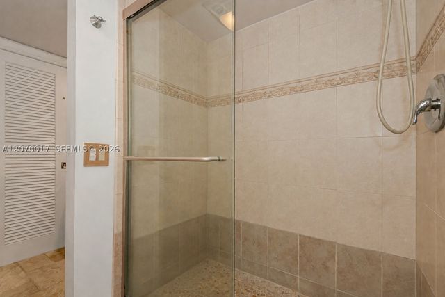 3051 NE 48th St 406, Fort Lauderdale, FL 33308