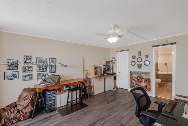 3051 NE 48th St 406, Fort Lauderdale, FL 33308