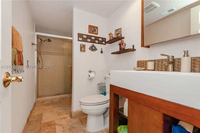 3051 NE 48th St 406, Fort Lauderdale, FL 33308