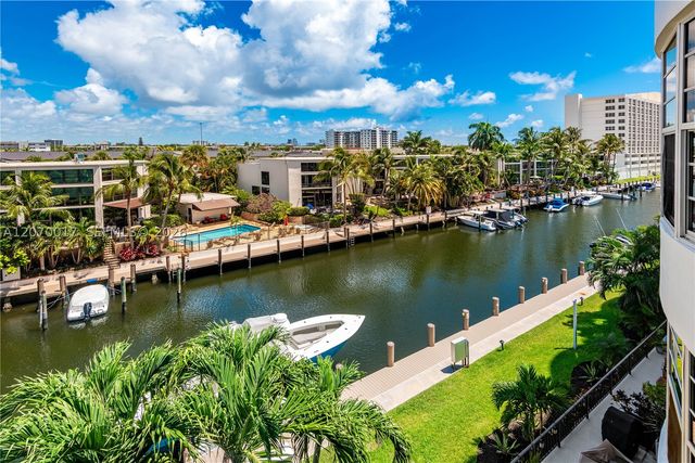 3051 NE 48th St 406, Fort Lauderdale, FL 33308