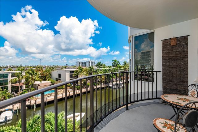 3051 NE 48th St 406, Fort Lauderdale, FL 33308