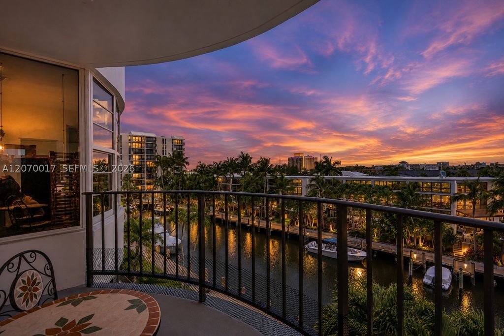3051 NE 48th St 406, Fort Lauderdale, FL 33308