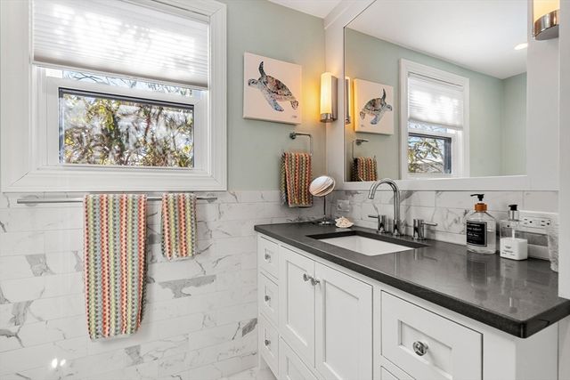 9 Brimblecomb, Marblehead, MA 01945