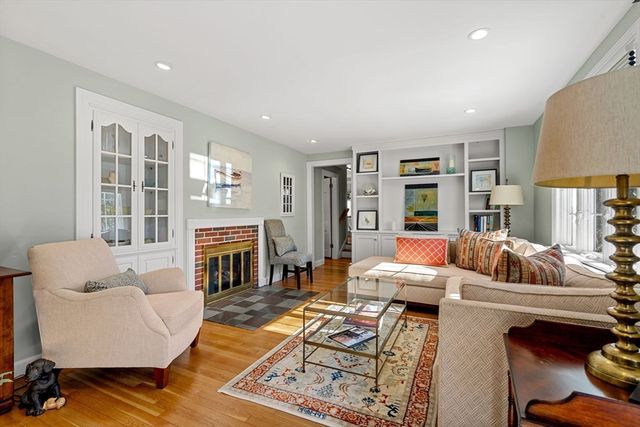 9 Brimblecomb, Marblehead, MA 01945