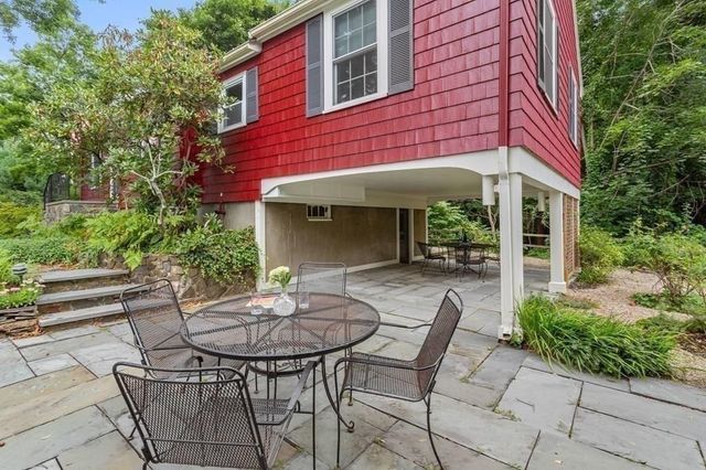 9 Brimblecomb, Marblehead, MA 01945