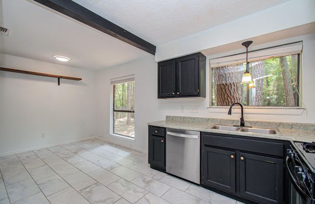 19 Tremont Woods Court, The Woodlands, TX 77381