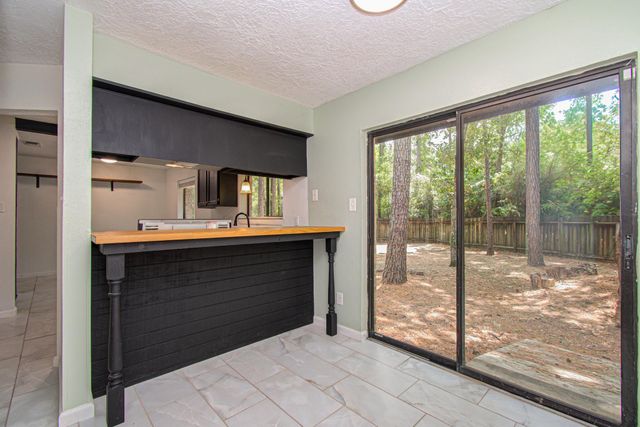 19 Tremont Woods Court, The Woodlands, TX 77381