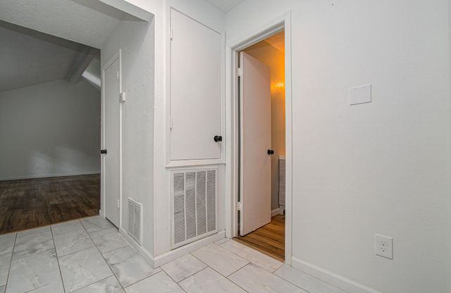 19 Tremont Woods Court, The Woodlands, TX 77381