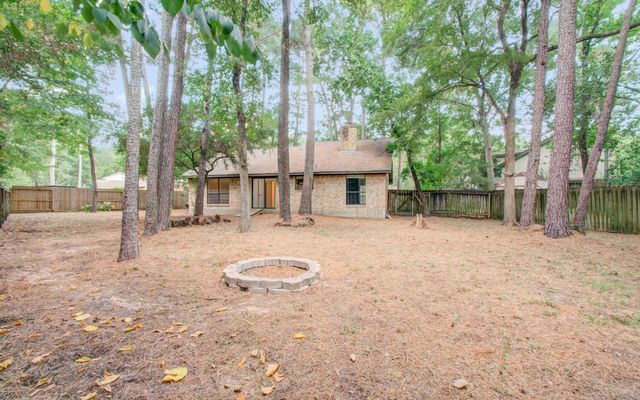 19 Tremont Woods Court, The Woodlands, TX 77381