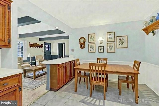 445 SAINT JOHNS DR, Camp Hill, PA 17011